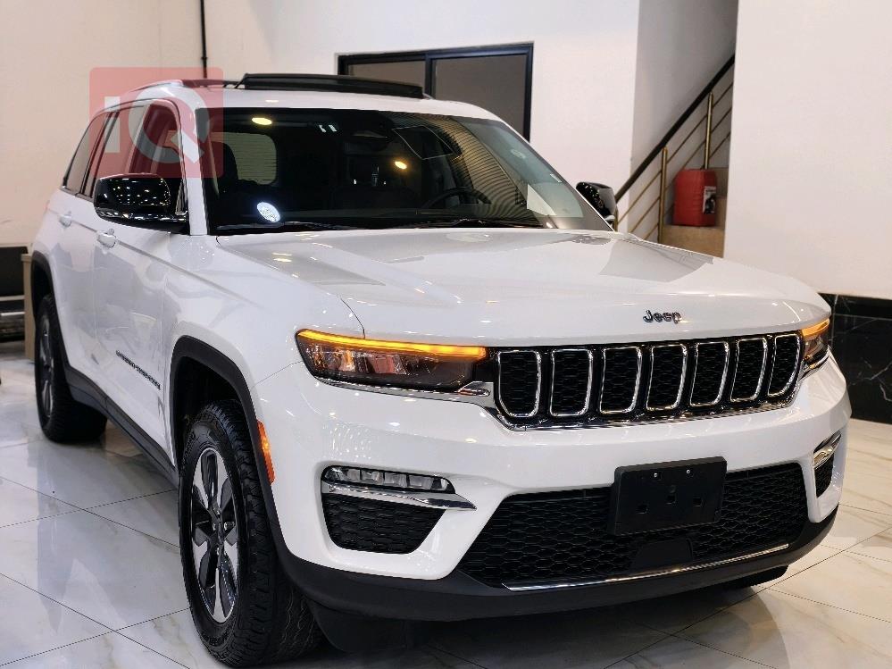 جيب جراند شيروكي